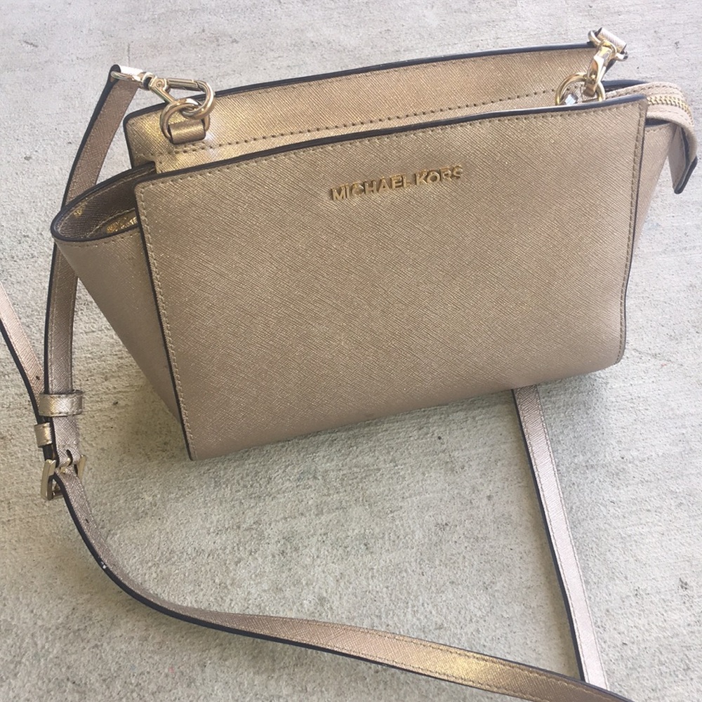 Gold leather Michael Kors Purse